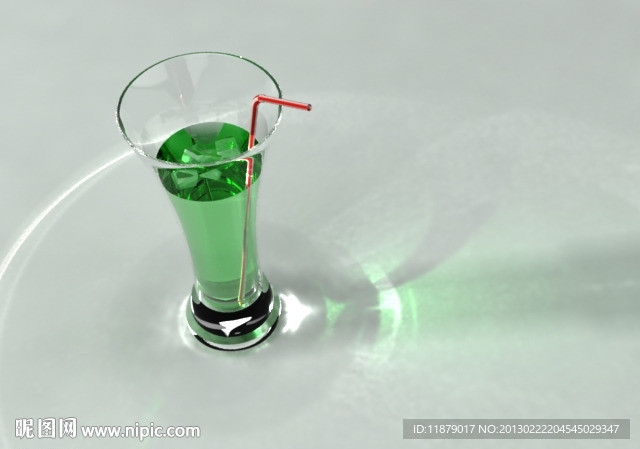 玻璃杯 加冰饮料