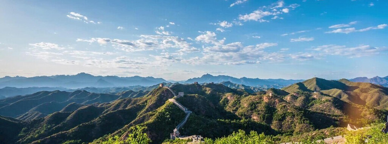 壯麗長城風(fēng)光山巒疊翠