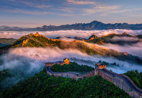日照金山图片
