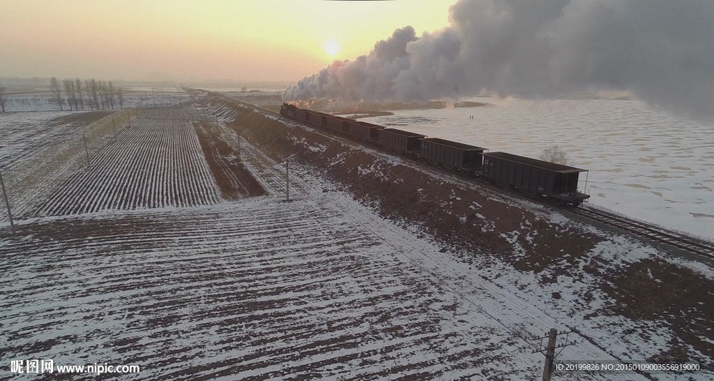 航拍北方蒸汽机车老式火车