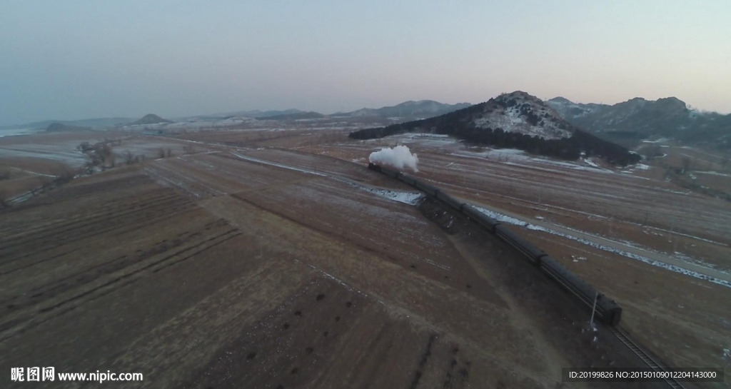 航拍北方蒸汽机车老式火车