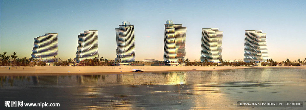 海边沙滩上裙楼酒店