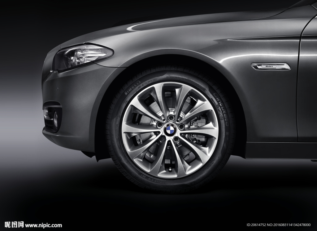 BMW汽车轮毂特写大图