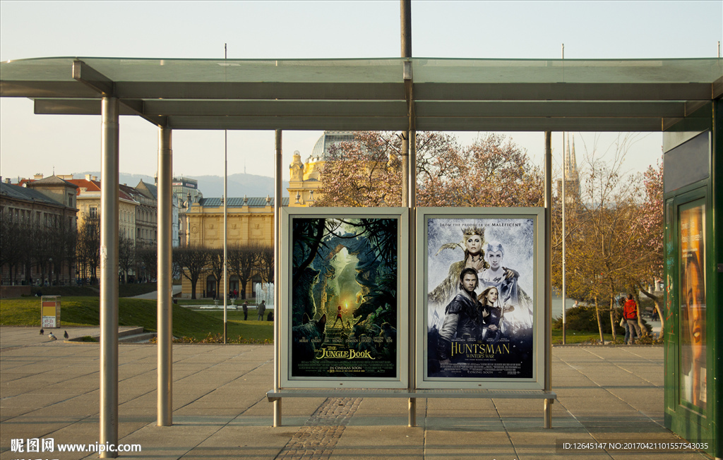 巴士站广告牌 公交广告牌图片