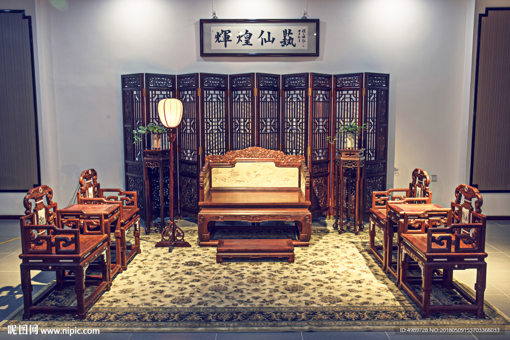 群鹿宝座