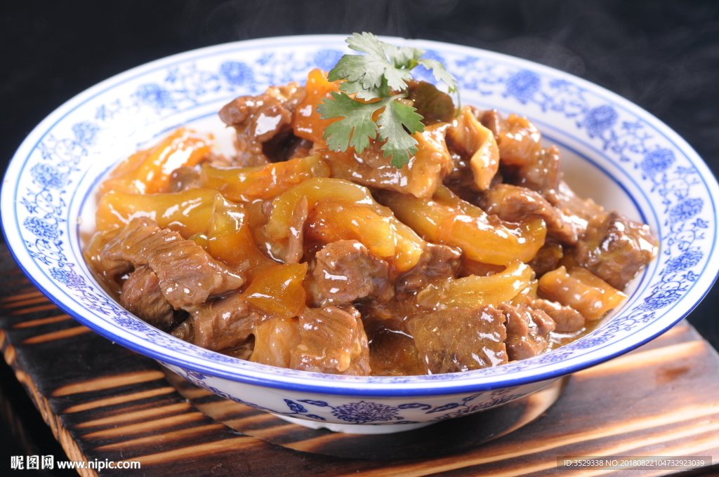 牛肉炖柿子
