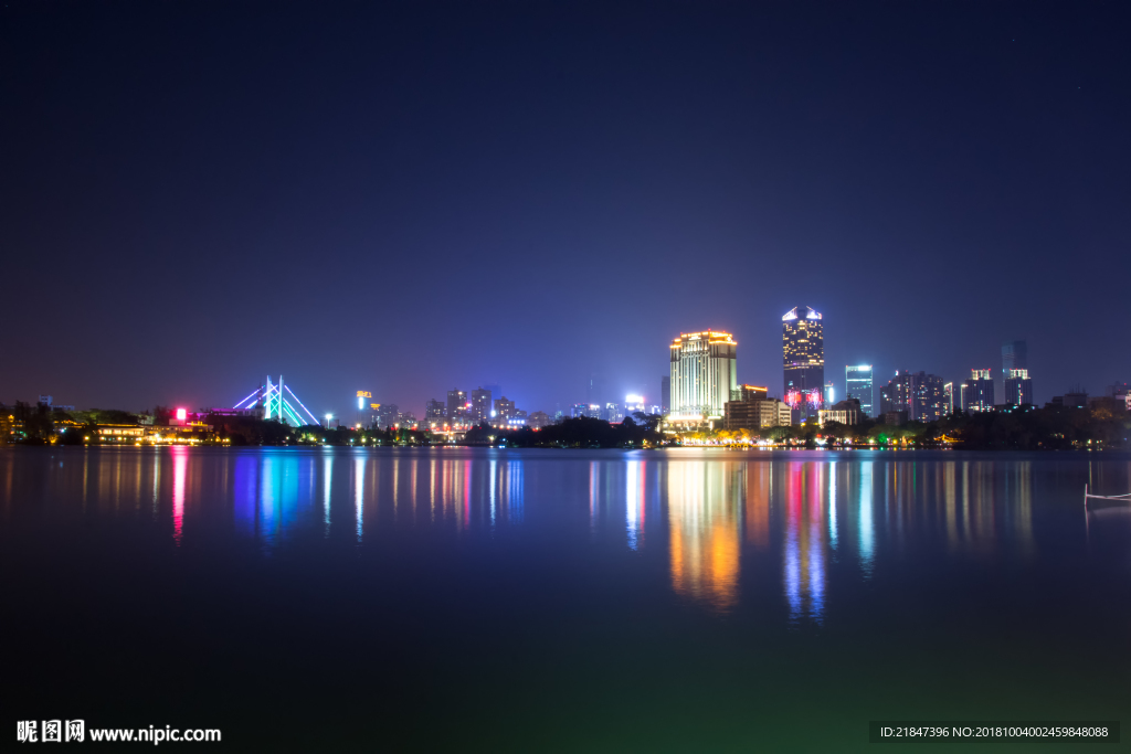 惠州西湖夜晚景色