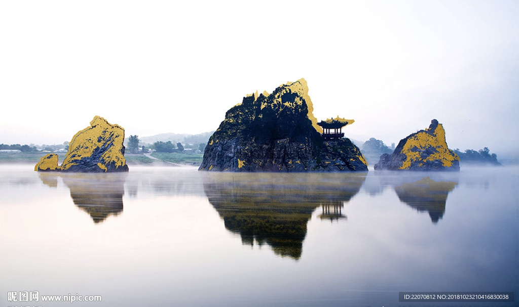 新中式金色山峦山水背景墙