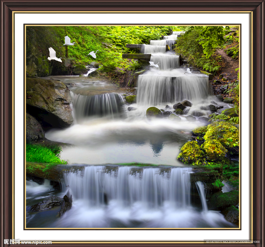 客厅山水画 流水生财 高山流水