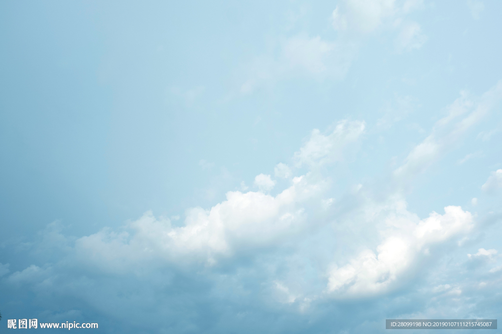 蓝天白云