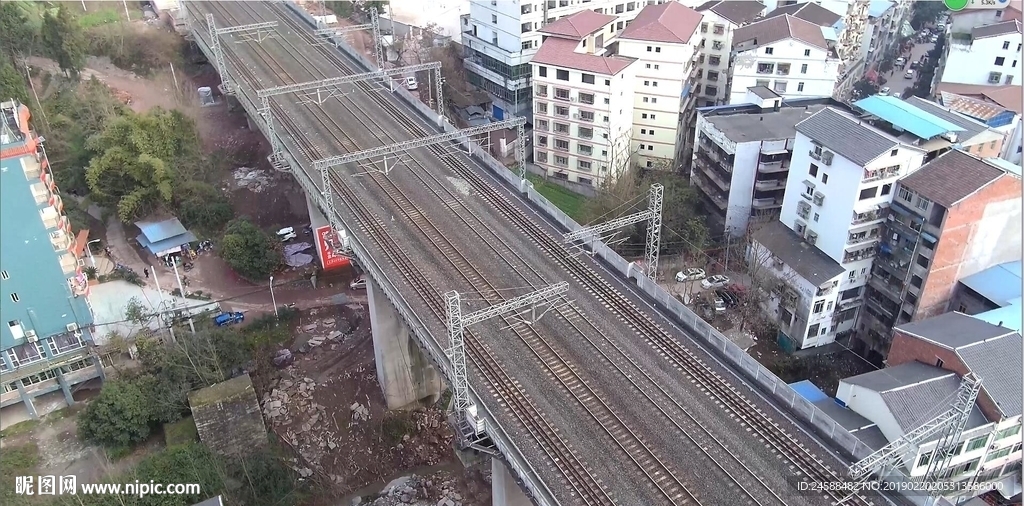 航拍4K超高清城市铁路建设视频