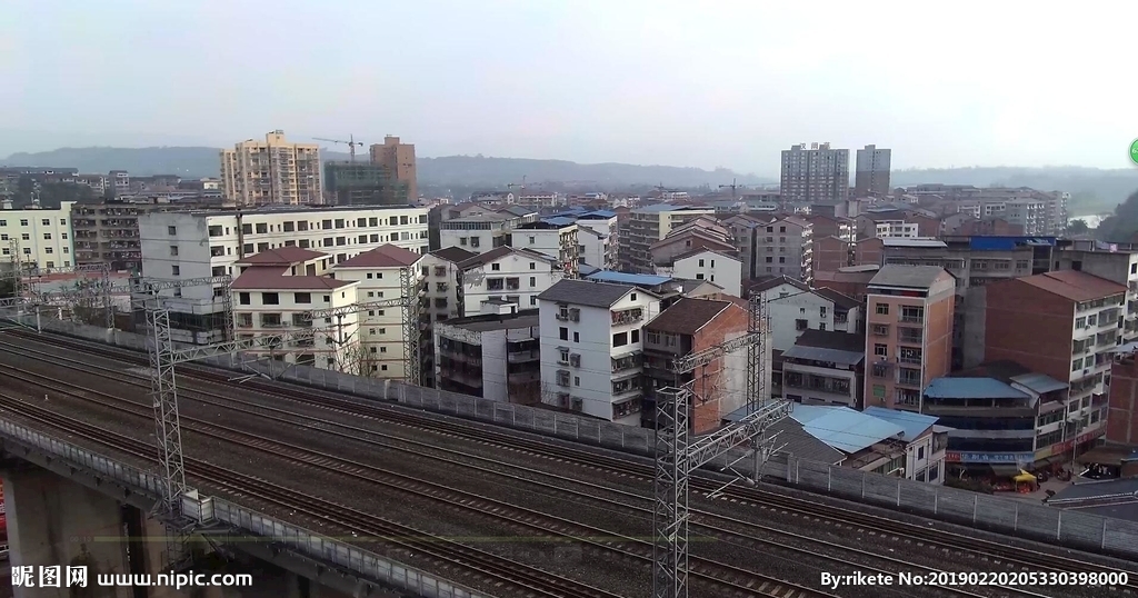 中国小城镇铁路建设航拍4K视频