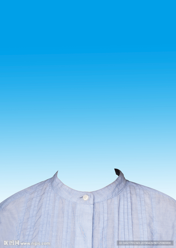 女生建蓝色衬衫