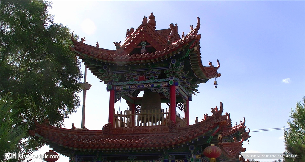 寺庙钟楼