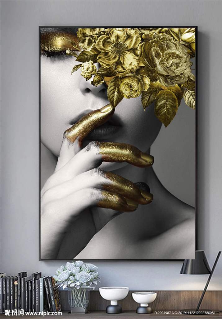 美女金箔花朵黑白装饰画