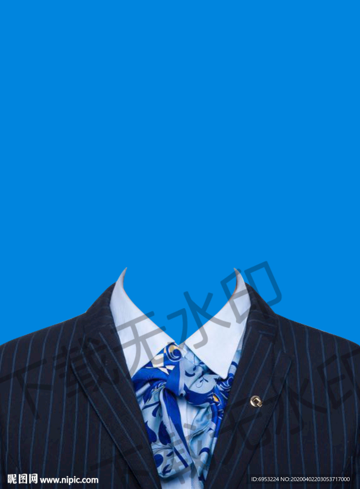 女生黑色西装