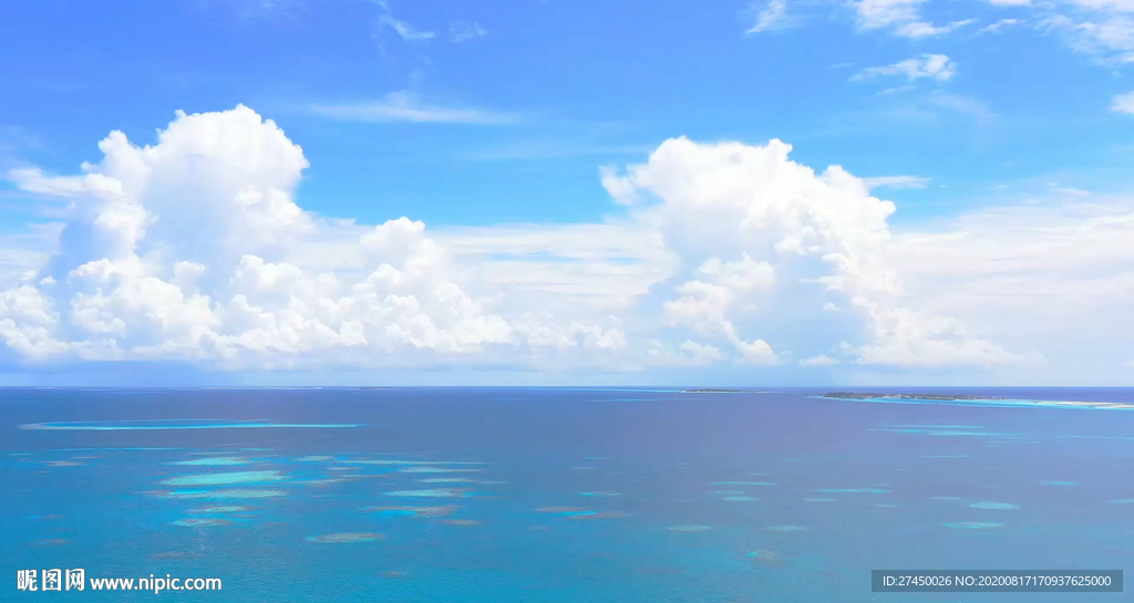 天空的云   彩虹 海边