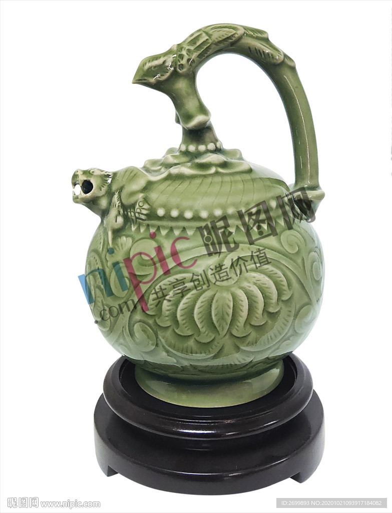 青釉刻花提梁壶