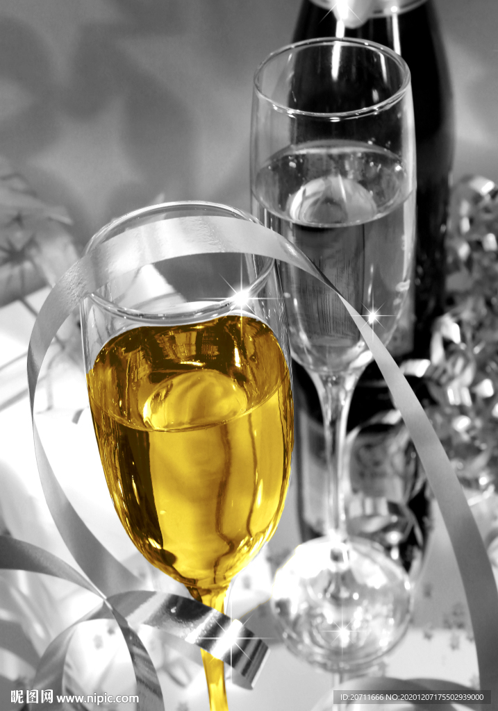 酒杯装饰画三联