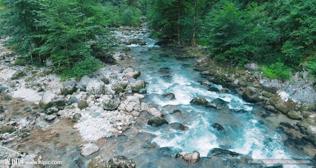 溪谷流水 高清视频