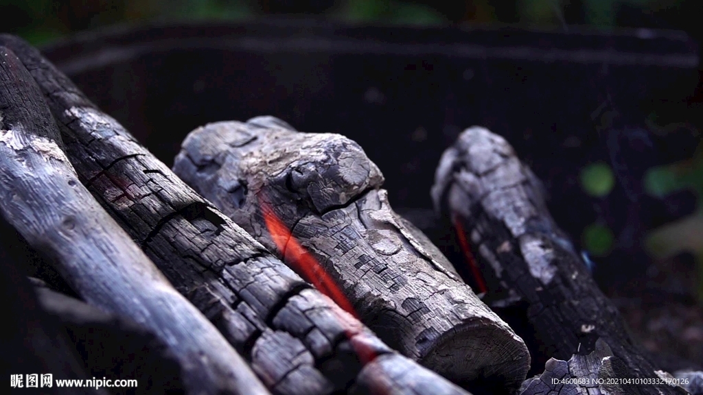 高清视频煤火和灰烬