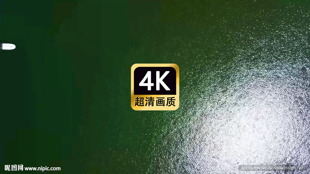 高空航拍游艇经过无人机镜头