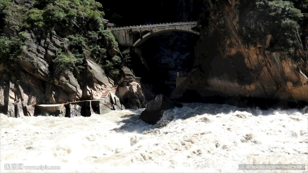虎跳峡
