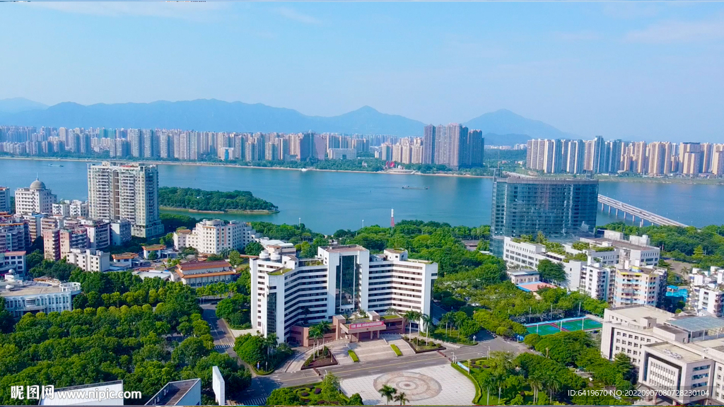 清远市政府周边环境江景高清航拍