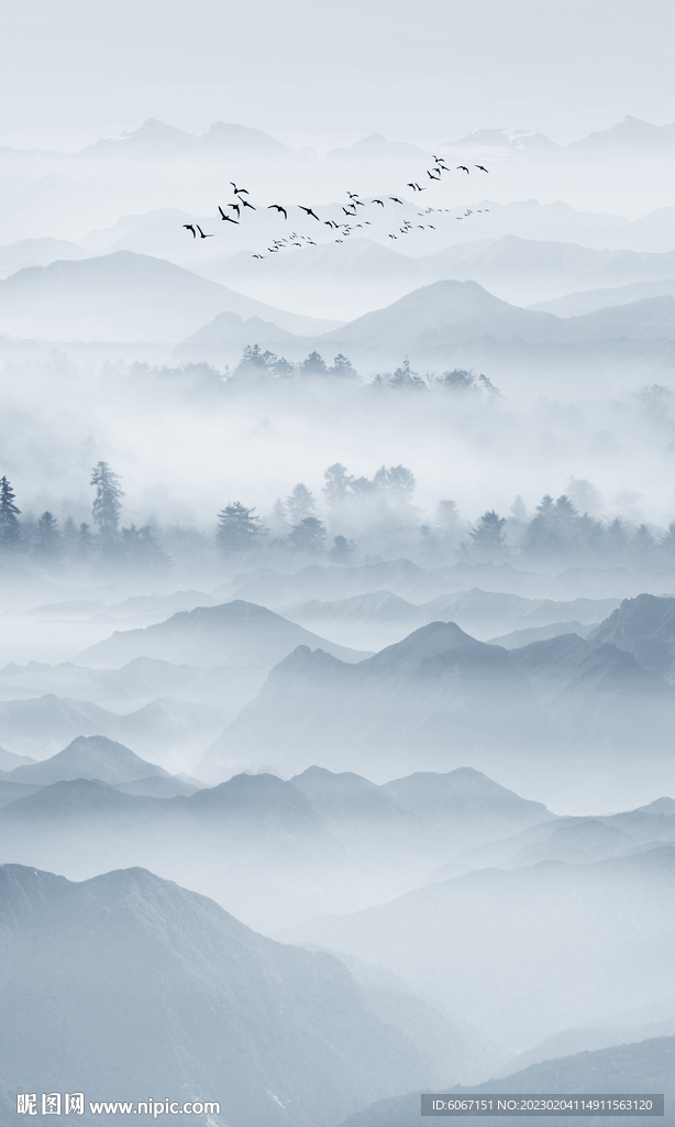 竖幅水墨画
