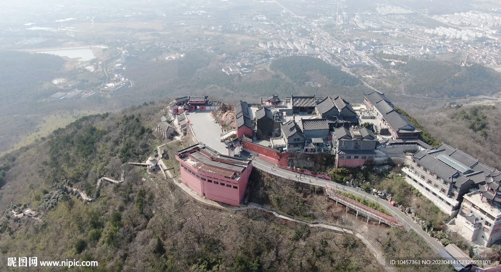 茅山顶宫东侧
