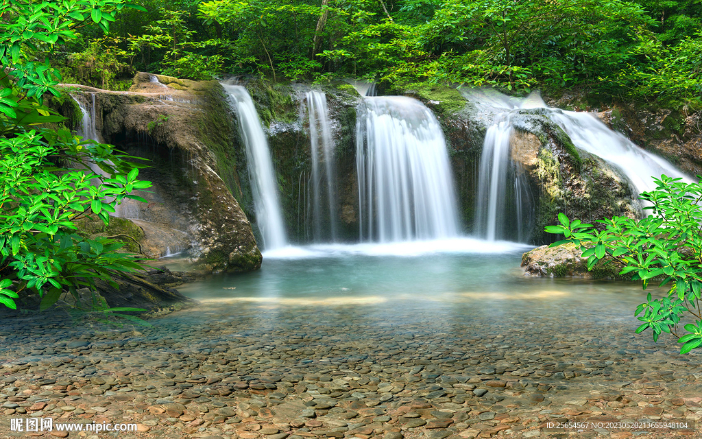 山涧瀑布自然风光客厅电视背景墙