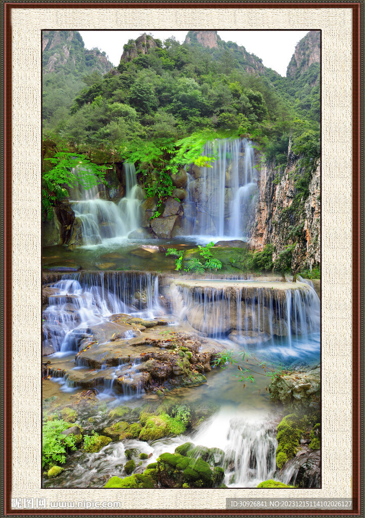 装饰山水画