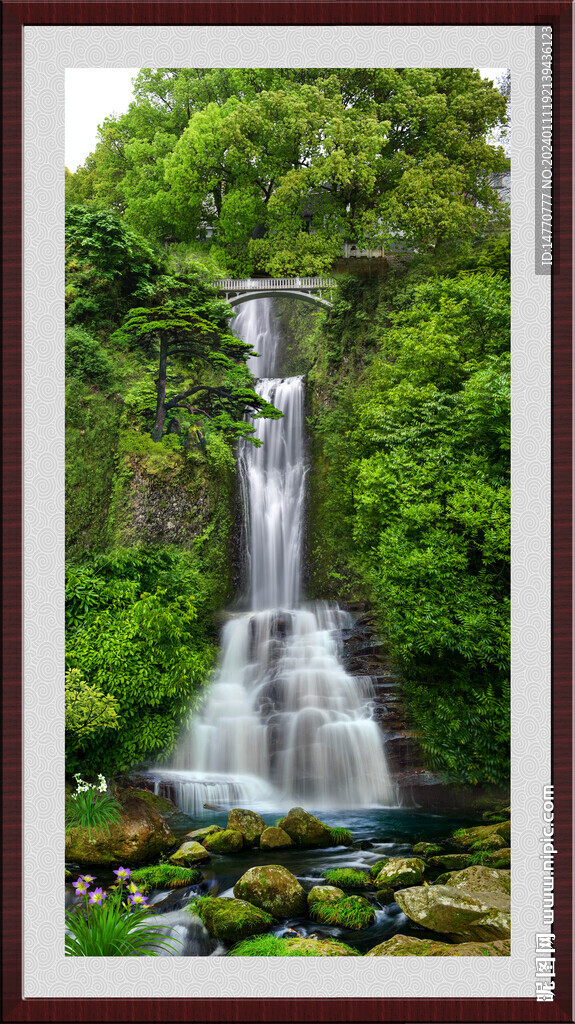 竖式山水 