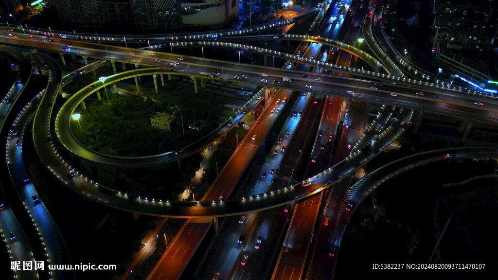 郑州城市陇海立交桥夜景车水马龙