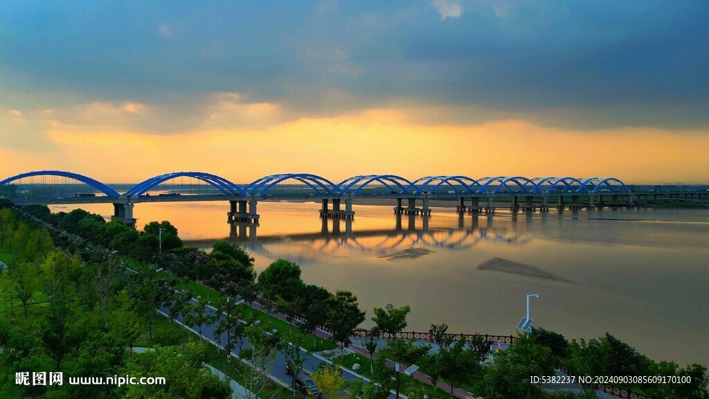 郑州黄河大桥日落