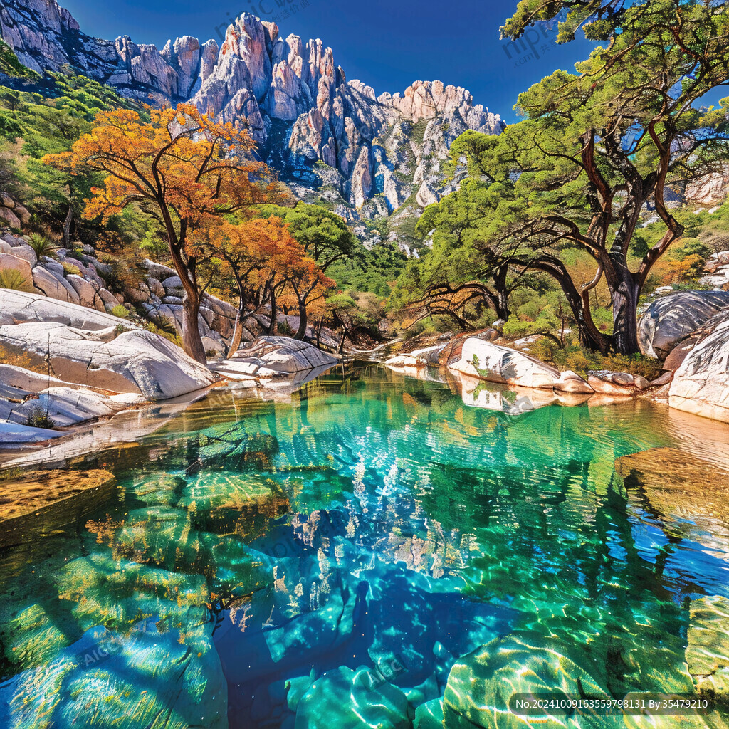 山峰水中倒影
