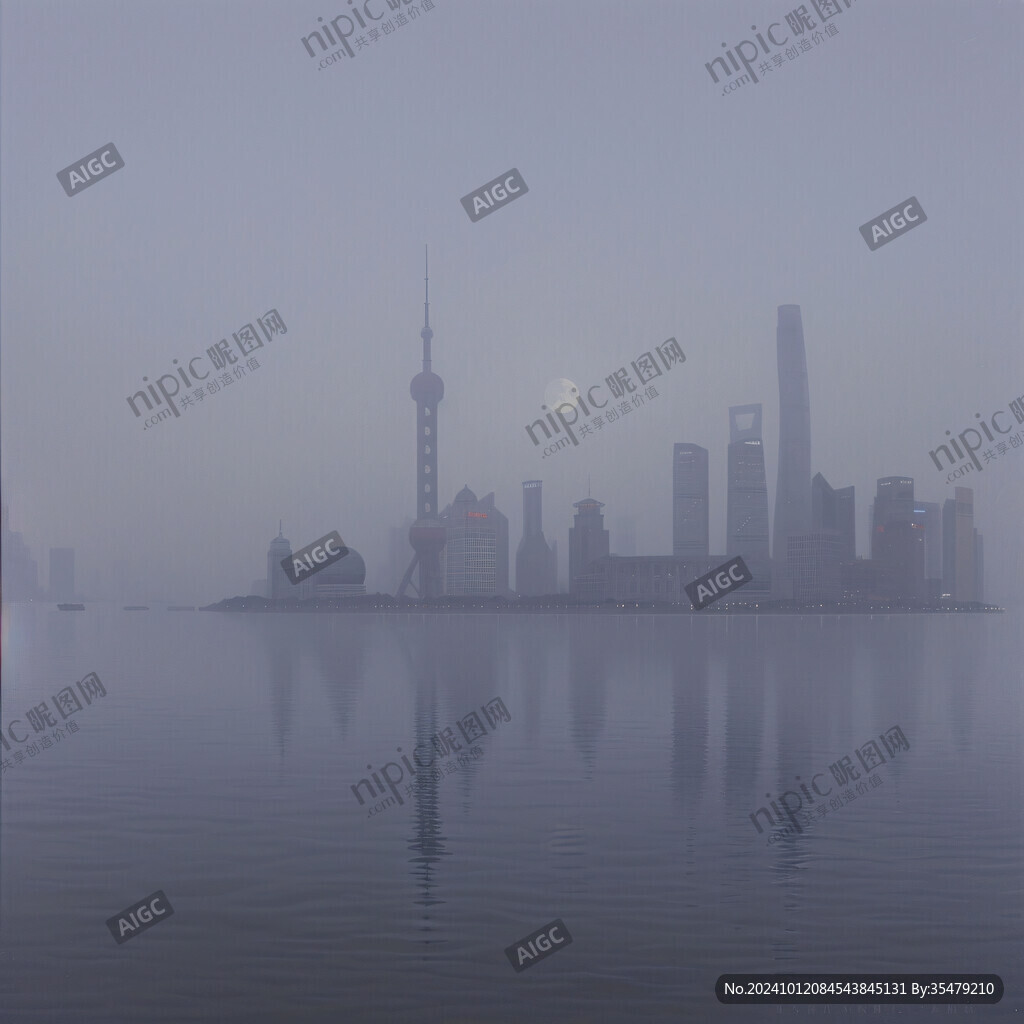 晨雾中的外滩