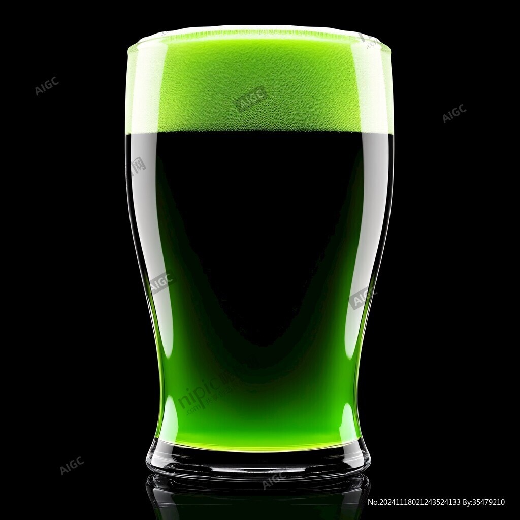 黑底白边酒杯