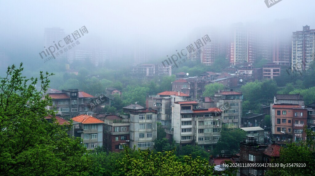 雾中小区