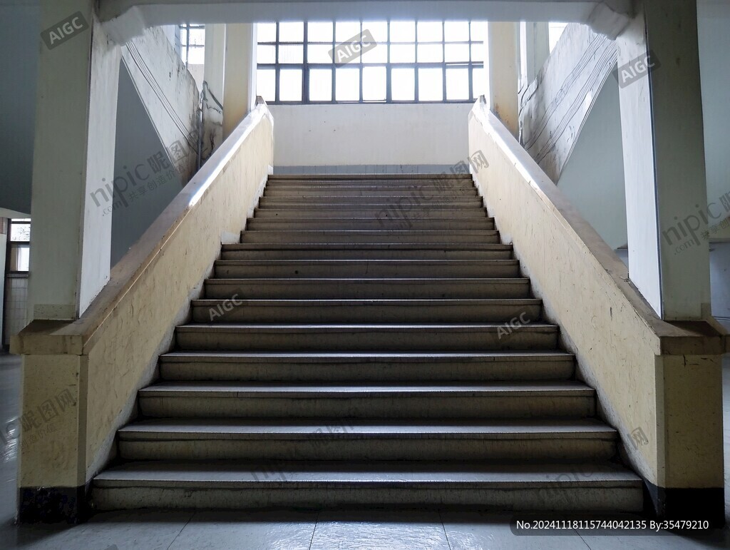 学校步梯间