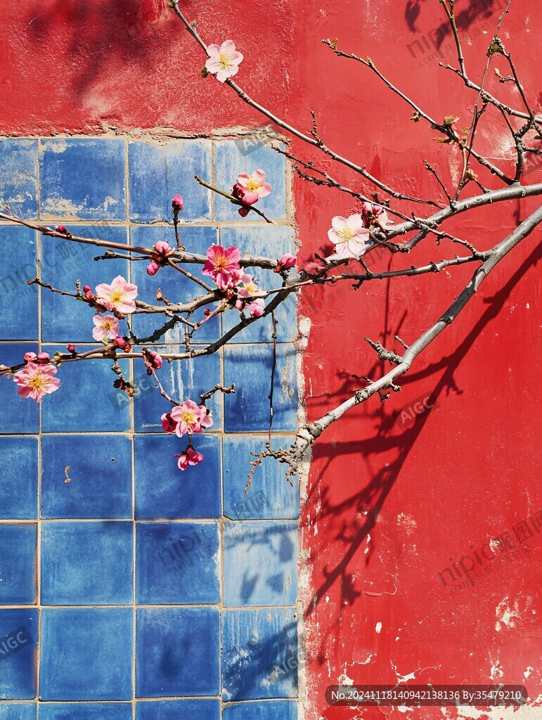 红墙春色
