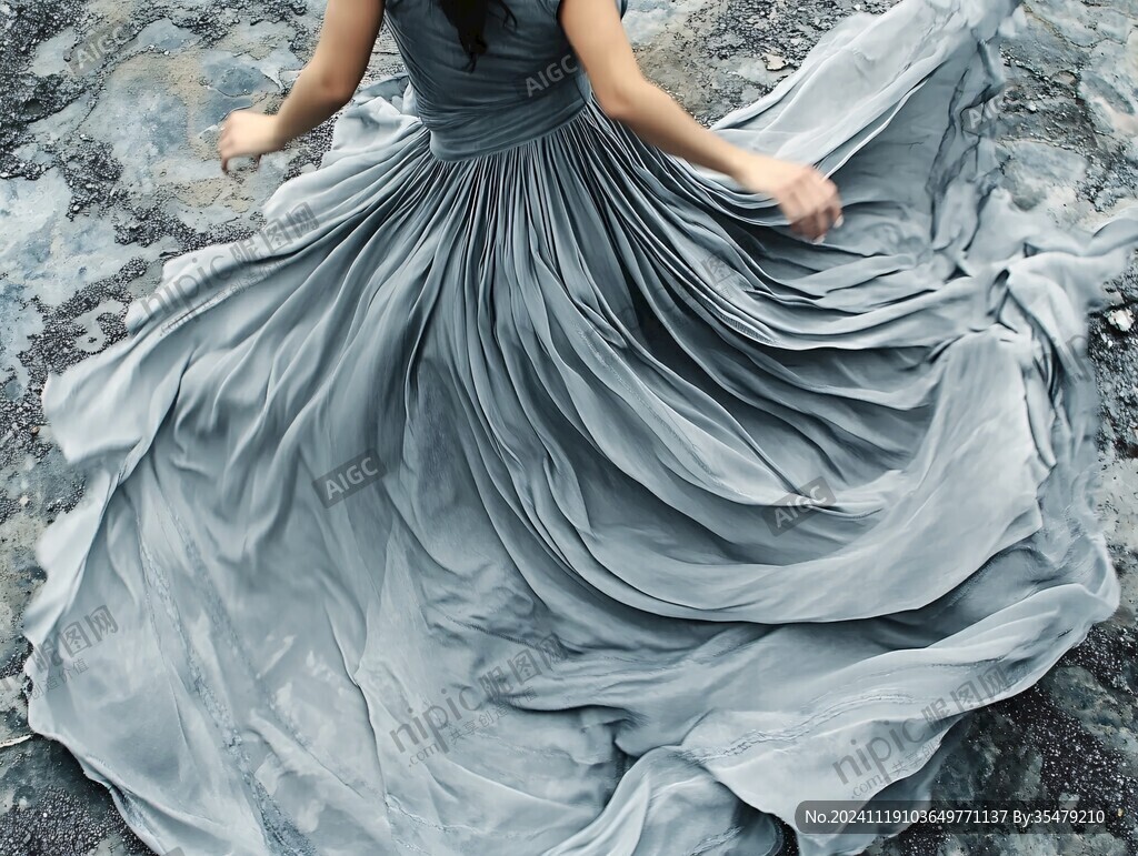 蓝色婚纱