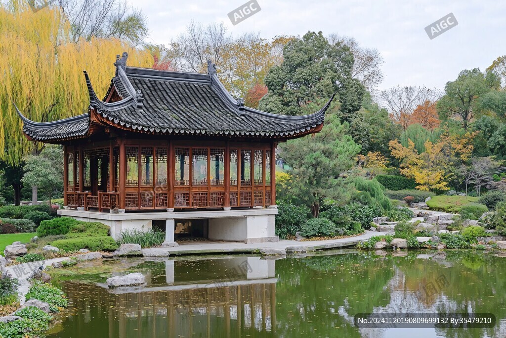古典园林的秋景