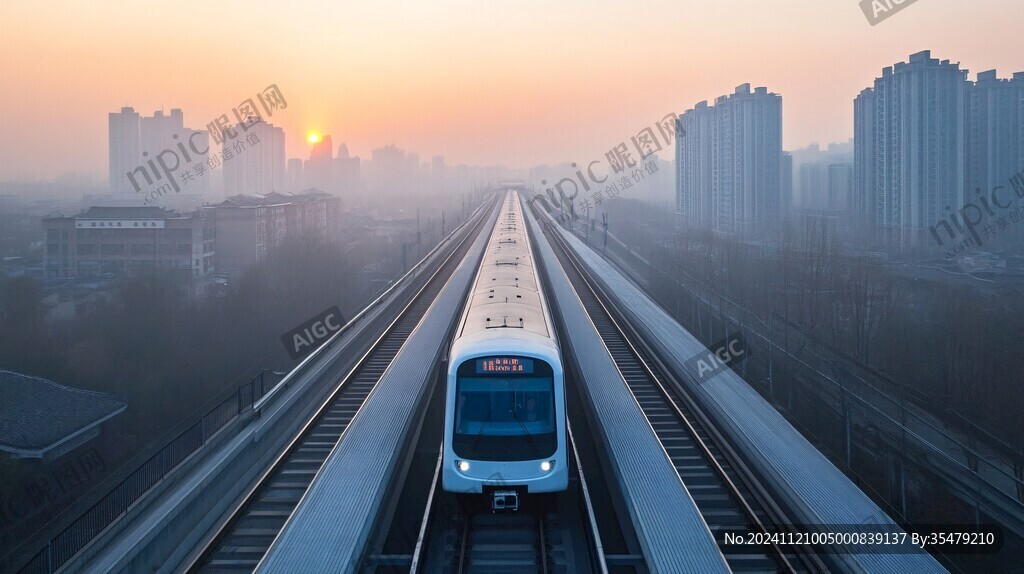 晨光中的地铁建设
