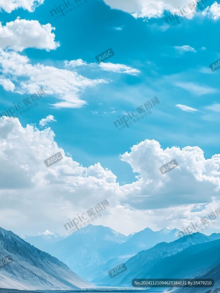 蓝天白云高山山峰
