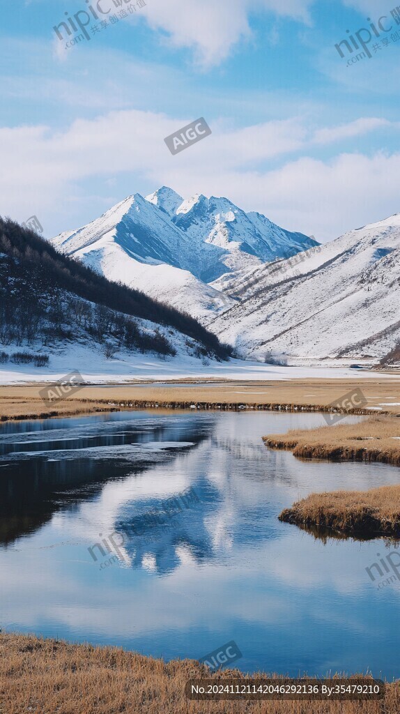 牛心山雪山倒影