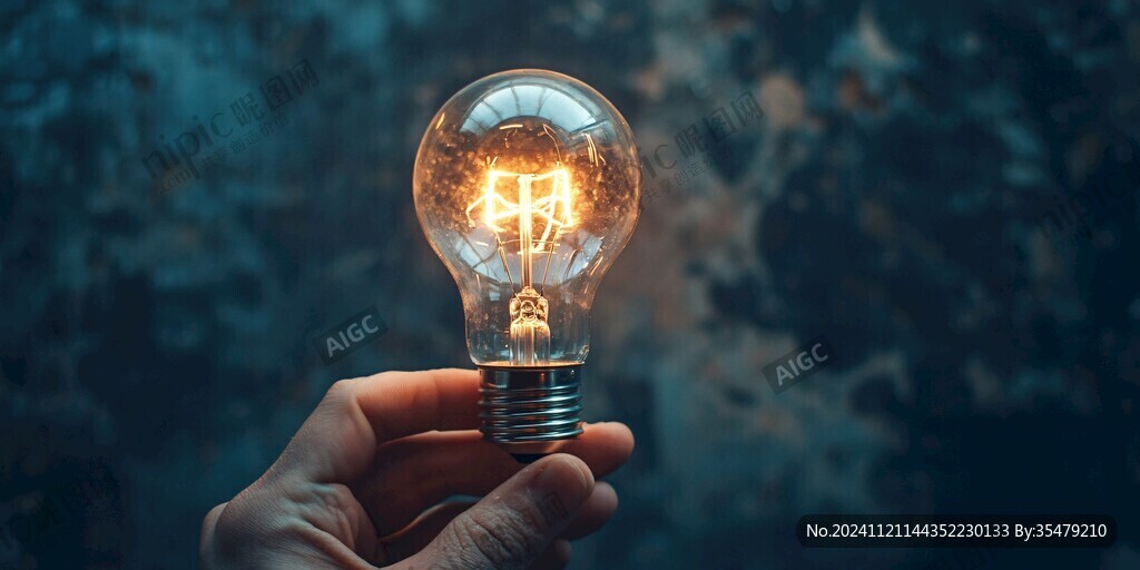 手摸灯泡