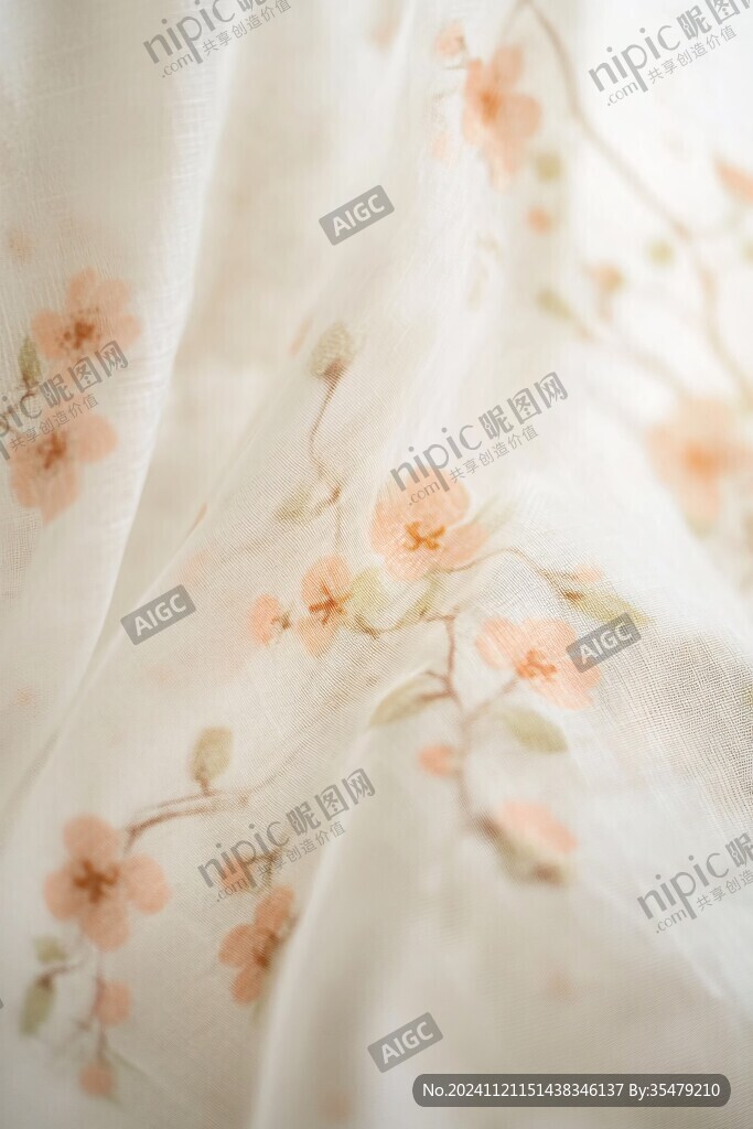 窗帘上的花影