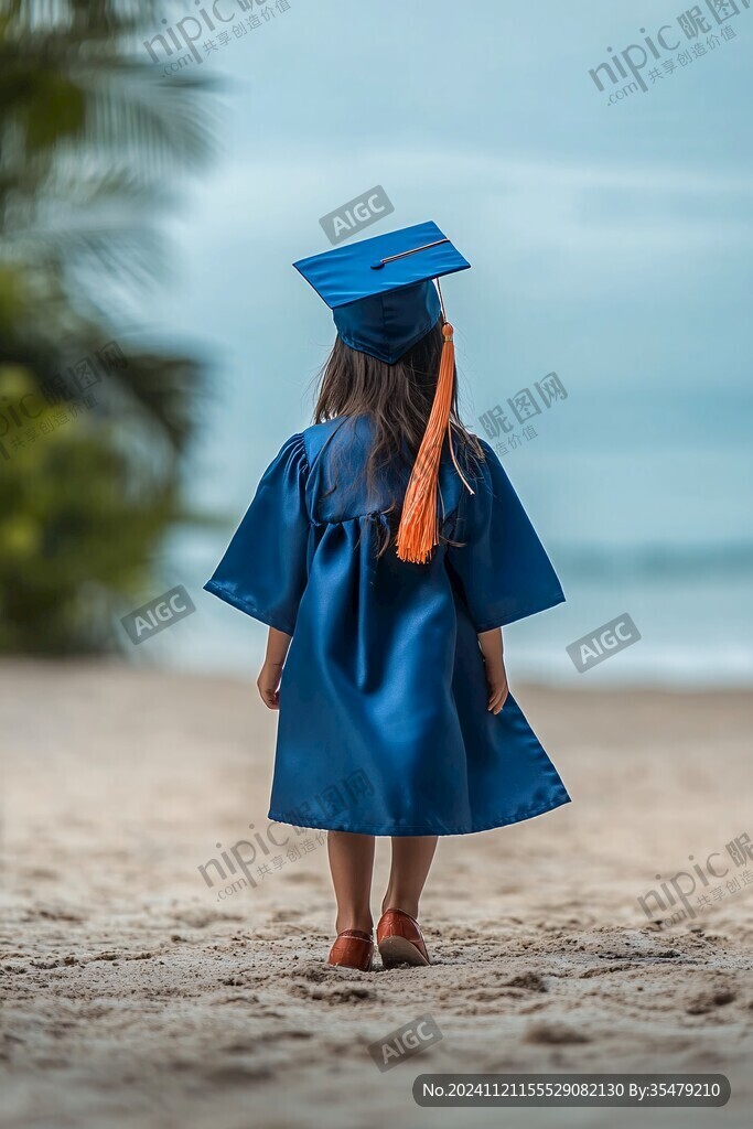 长发学士服背影