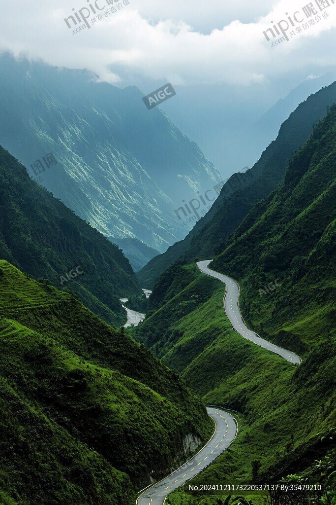 博岭垭口风光